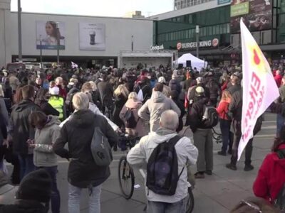 تظاهرات شهروندان آلمانی علیه محدودیت‌های کرونایی