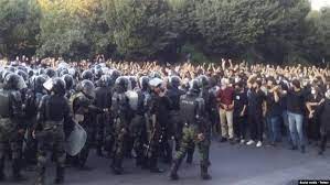 سازمان حقوق بشر ایران: تعداد کشته‌شدگان اعتراض‌ها به دستکم ۳۰۴ نفر رسید