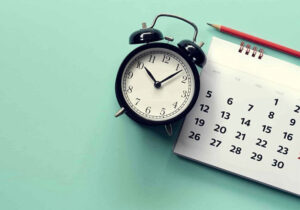 کاهش ساعت کاری کارمندان به ۴۰ ساعت در هفته /شنبه تعطیل می شود یا پنج شنبه؟