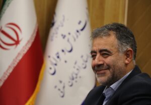 چمن ورزشگاه یادگار امام آسیب دیده است