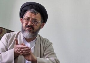 عضو جامعه روحانیت: اگر فقط خود را برای هر کاری شایسته بدانیم گرفتار تمامیت‌خواهی می‌شویم