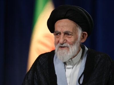 آیتالله شبیری زنجانی: خودحقپنداری و تندروی به جامعه آسیب میزند